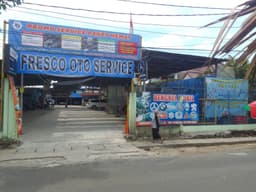 Fresco tritunggal utama