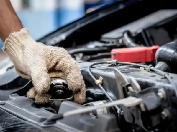 Apa Peran Tutup Radiator? Berikut Fungsi, Komponen, dan Cara Kerjanya