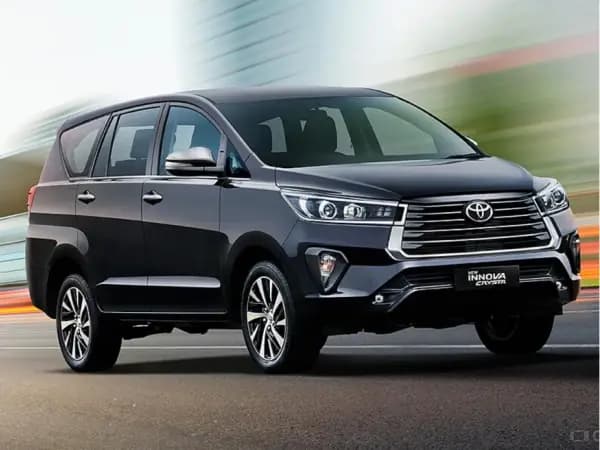 Perbandingan Xpander vs Innova, Mana Pilihan Tepat untuk Keluarga?