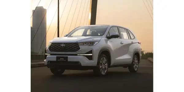 Innova Tipe Tertinggi: Venturer vs Zenix Q HV, Mana yang Paling Mewah?