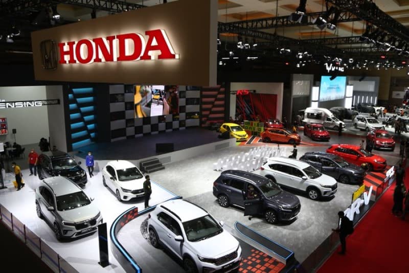 Daftar Mobil Listrik Murah dan Hybrid Mulai 100 Jutaan di IIMS 2023