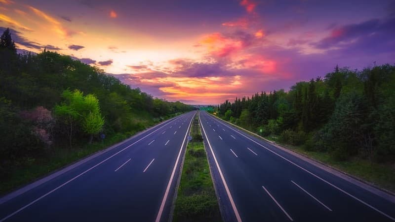 Tips dan Informasi Jalan Tol Indonesia Jelang Mudik Lebaran 2023