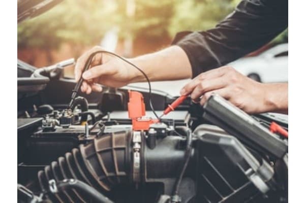 Aki Kering Mobil - Keuntungan, Kekurangan, Dan Tips Merawatnya