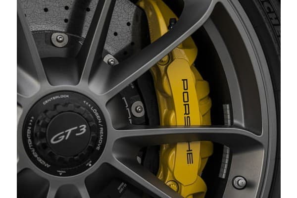 Kampas Rem Mobil - Fungsi, Waktu Ganti, hingga Biayanya