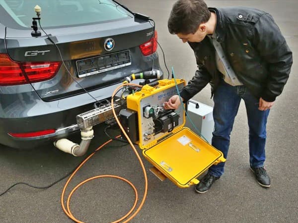 Daftar Lokasi Uji Emisi Mobil Beserta Biayanya!