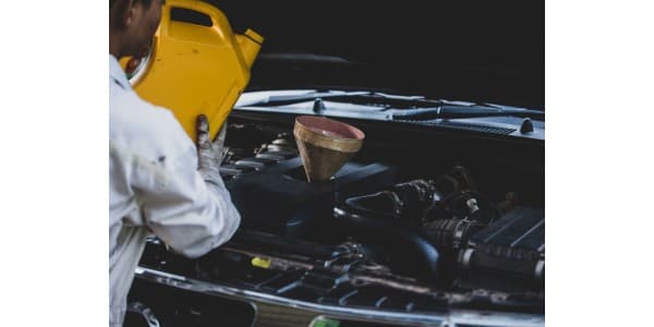 5+ Perbedaan Antara Mekanik Mobil dan Montir, Awas Tertukar!