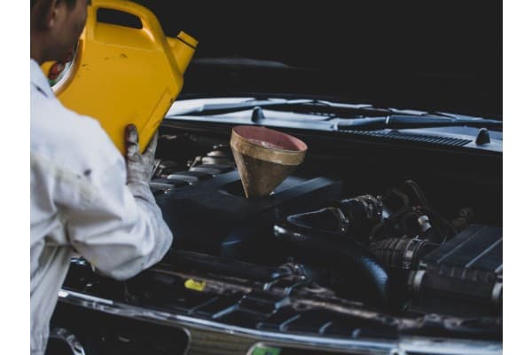 5+ Perbedaan Antara Mekanik Mobil dan Montir, Awas Tertukar!