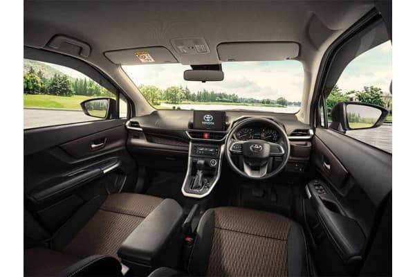 Rekomendasi Toyota Avanza Matic Bekas Cicilan 2 Jutaan di Setir Kanan
