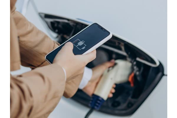 Penting! Ini Dia Komponen Mobil Listrik yang Harus Dicek Rutin