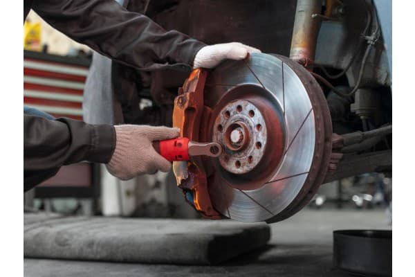 Kaliper Rem Mobil: Fungsi, Cara Kerja, dan Harganya