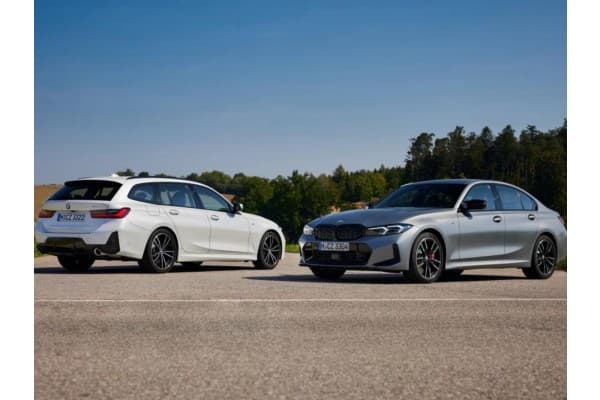 Spesifikasi & Harga BMW 330i, Mobil Sport Mewah asal Jerman