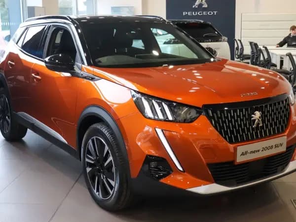 Peugeot 2008 Bekas: Mobil SUV Eropa dengan Desain Timeless