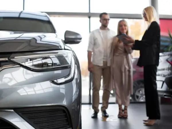 8 Mobil Matic Terbaik 2024, Berkendara Nyaman, Penumpang Aman!
