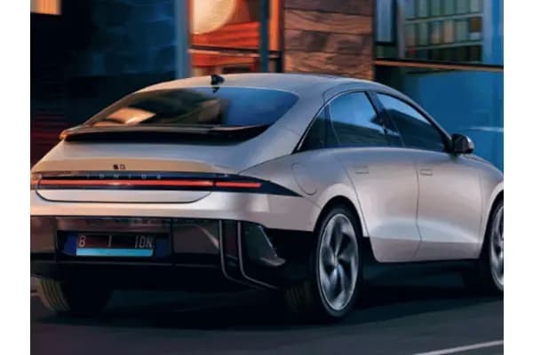 Keunggulan Hyundai Ioniq 6, Mobil Listrik Canggih Harga 1 Miliar!