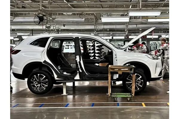 Produksi 1 Mobil Cuman 53 Detik? Intip Kecanggihan Pabrik GWM