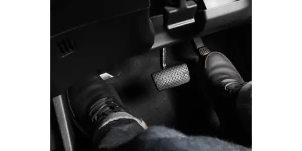 Hati-Hati, Ini Dia 6 Penyebab Rem Blong pada Mobil!