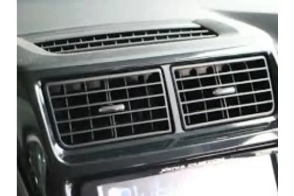 Ketahui Jadwal Ganti Oli Kompresor AC Mobil beserta Biayanya!