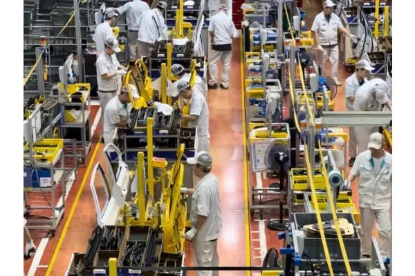 Canggih Banget, GAC AION Produksi 1200 Mobil Listrik Tiap Harinya!