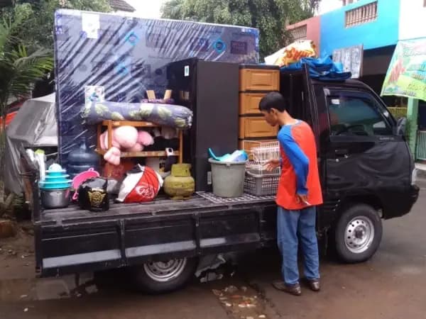 5 Rekomendasi Sewa Mobil Pick Up Murah untuk Pindah Rumah!
