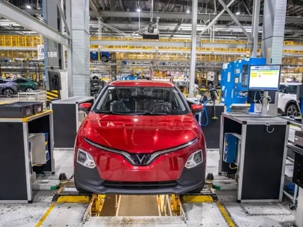 Orang Terkaya di Vietnam Siap Mempertaruhkan Seluruh Uangnya Untuk EV Dream