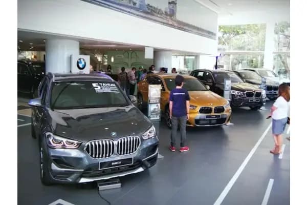 5 Mobil BMW Terbaru 2024, Harga Mulai 770 Jutaan!