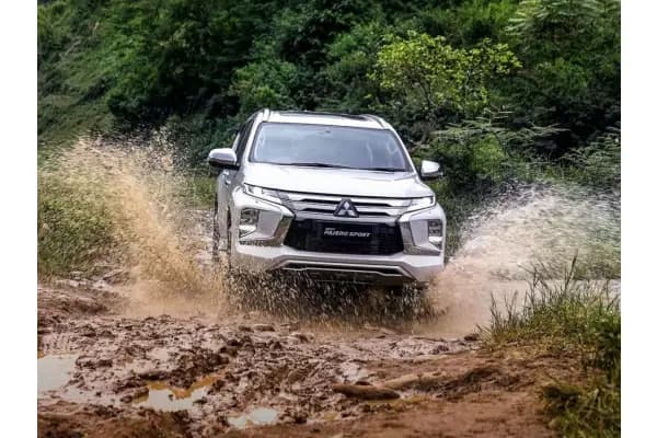Daftar Harga Pajero Sport Terbaru 2024, Mulai 560 Jutaan!