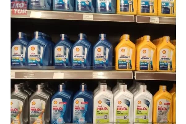 Cek Review Oli Shell Matic, Harga dan Plus-Minusnya!