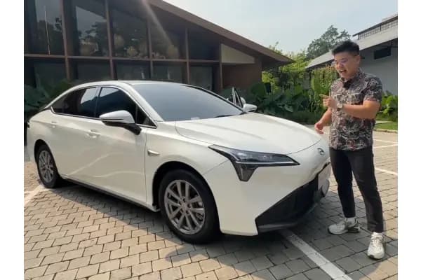 GAC AION ES, Sedan EV yang Baru Saja Meluncur di Indonesia!