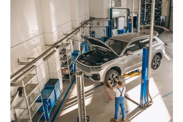 7+ Rekomendasi Servis Mobil Panggilan Jakarta di Setir Kanan