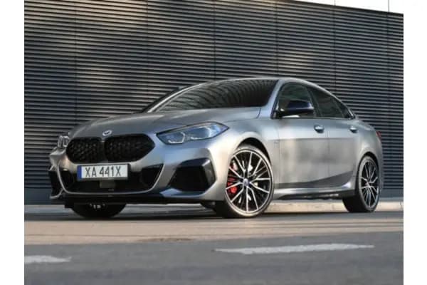 7 Mobil Mewah Terlaris di Indonesia Langganan Para Sultan!