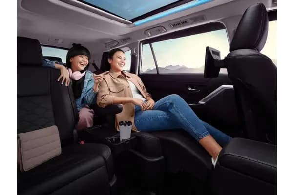 Berapa Konsumsi BBM Innova Zenix Hybrid? Cek di Sini!