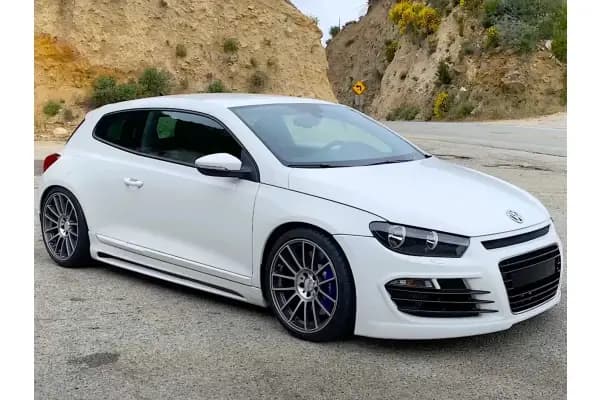 Mengenal Scirocco, Si Coupe Langka dengan Performa Menggoda!