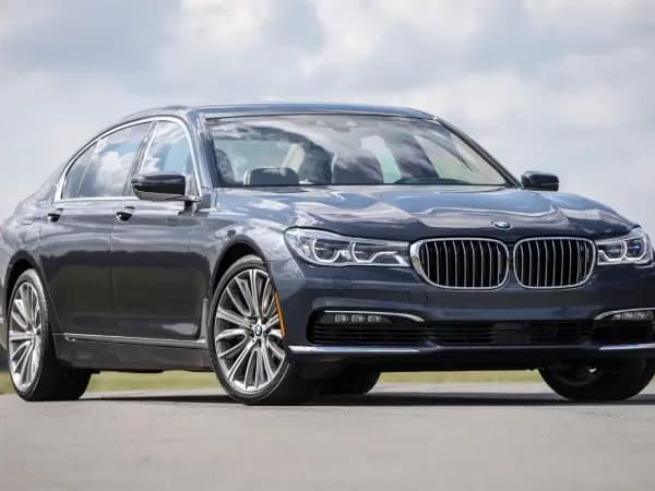 10 Mobil Sedan Mewah di Indonesia, Mulai Dari 300 Jutaan!