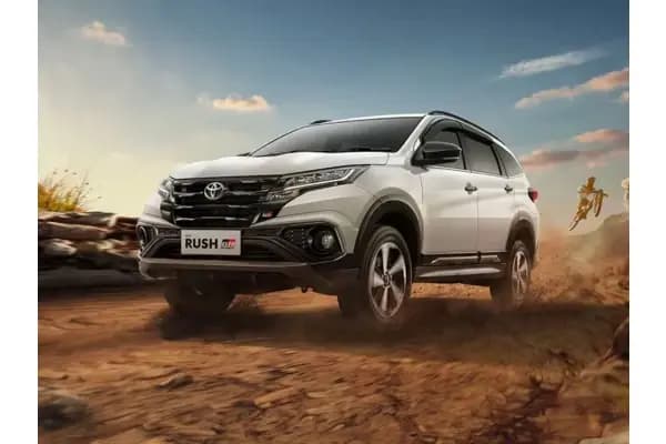 Harga Mobil Rush terbaru Cuma 284 Juta, Ini Spesifikasinya!