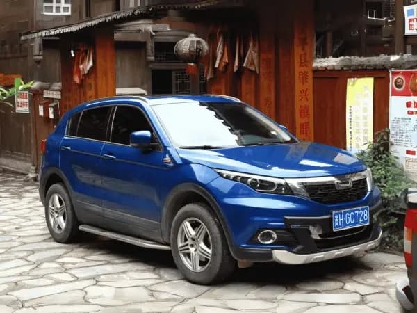 Apa Itu SUV? Kenali Pengertian, Kelebihan, & Jenisnya