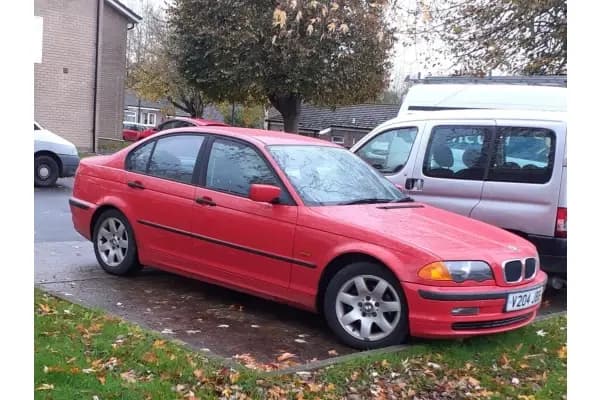 Mengenal BMW 318i, Mobil BMW Seri 3 Generasi Pertama