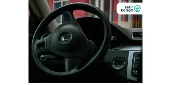 Salon Mobil: Jenis Perawatan, Kisaran Harga & Prosedurnya