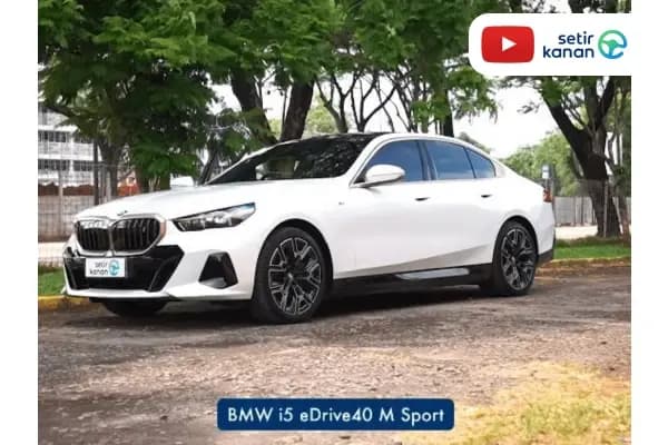 Sedan Listrik Premium! Simak 6 Fitur BMW i5