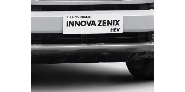 Driving Experience Toyota Innova Zenix HEV, Lincah & Irit!