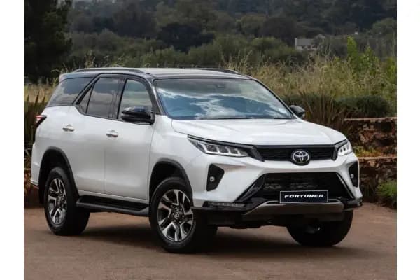 Fortuner 2023, SUV Gagah Tampil Keren dan Tangguh!