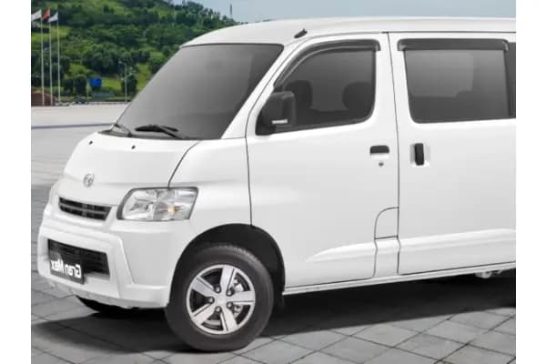 7 Inspirasi Granmax Modif, Bisa jadi Cafe hingga Ambulans!