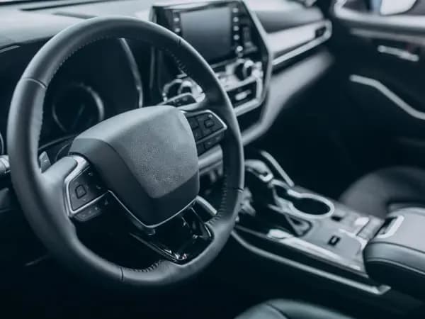 7 Alasan Penting Interior Mobil Harus Bersih, Harga Jualnya Tinggi!