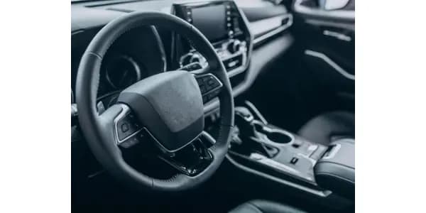 7 Alasan Penting Interior Mobil Harus Bersih, Harga Jualnya Tinggi!