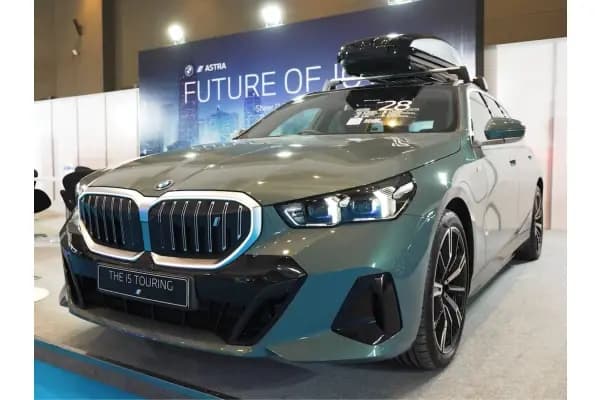 Mobil Listrik Sekarang Gak Kalah Mewah, Intip Inovasi BMW & Mini di PEVS 2025!