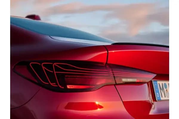 BMW 430i, Si Ganteng Dua Pintu dengan Interior Futuristik