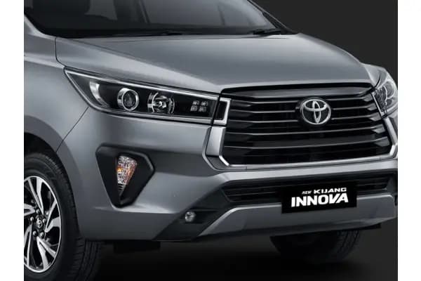 Masih Laris! Ini 5 Kelebihan Innova Reborn Dibanding Zenix
