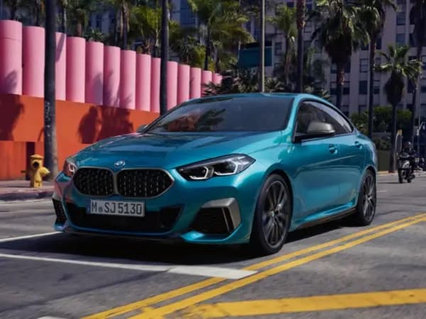 Intip Spesifikasi dan Keunggulan BMW Seri 2, Mobil Sporty yang Stylish!