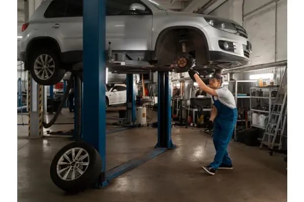 Fuel Filter Adalah, Fungsi, Tanda Kerusakan & Tips Merawatnya!