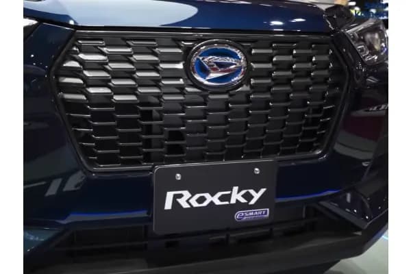Daihatsu Rocky e-Smart Hybrid Debut di GIIAS 2025, Makin Irit & Canggih!