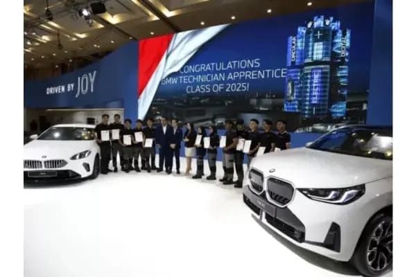 Booth BMW Pamer Line-Up Terlengkap di GIIAS 2025, Ini Daftarnya!
